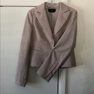 BCBG Max Azaria Suiting